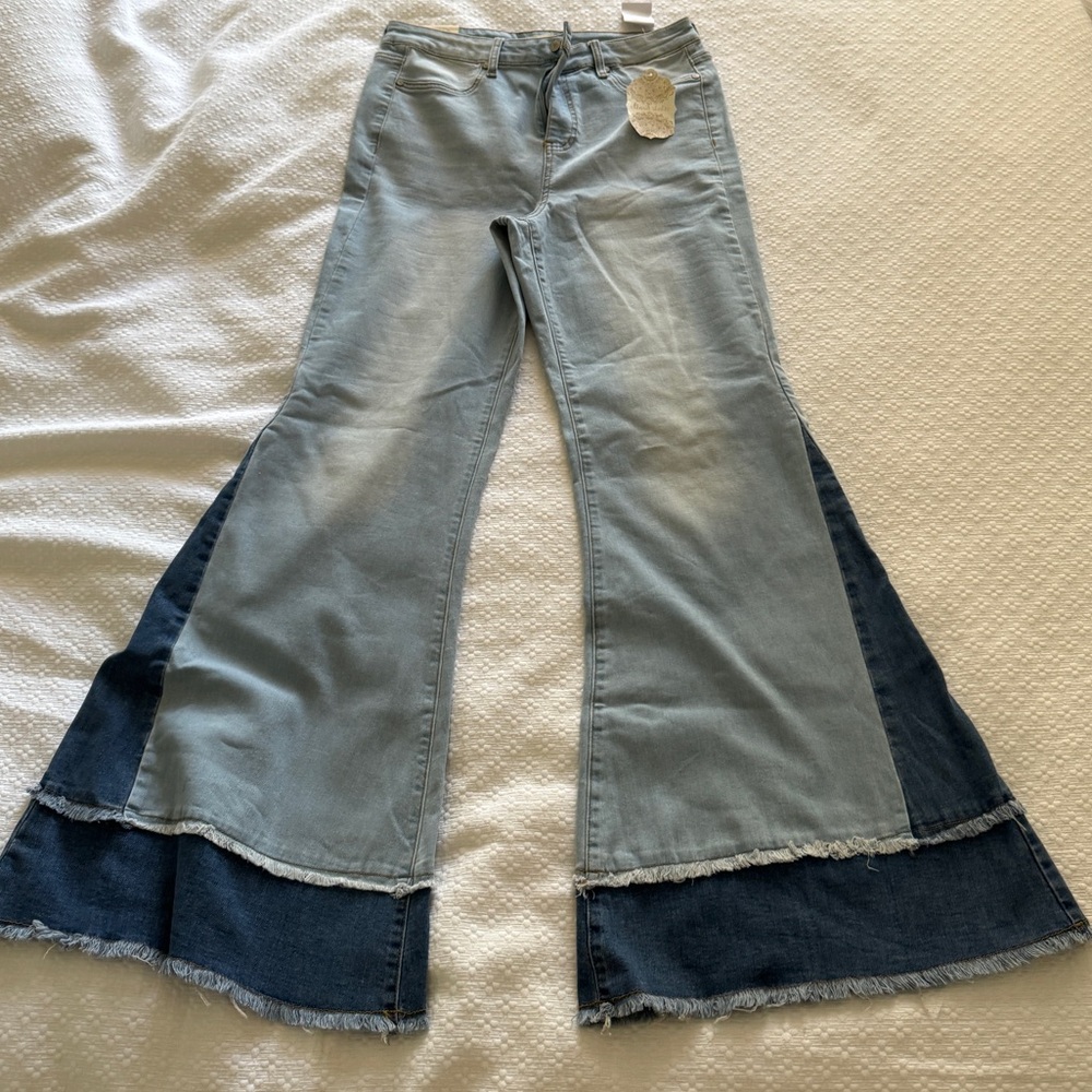 High waisted mom bootcut Jean